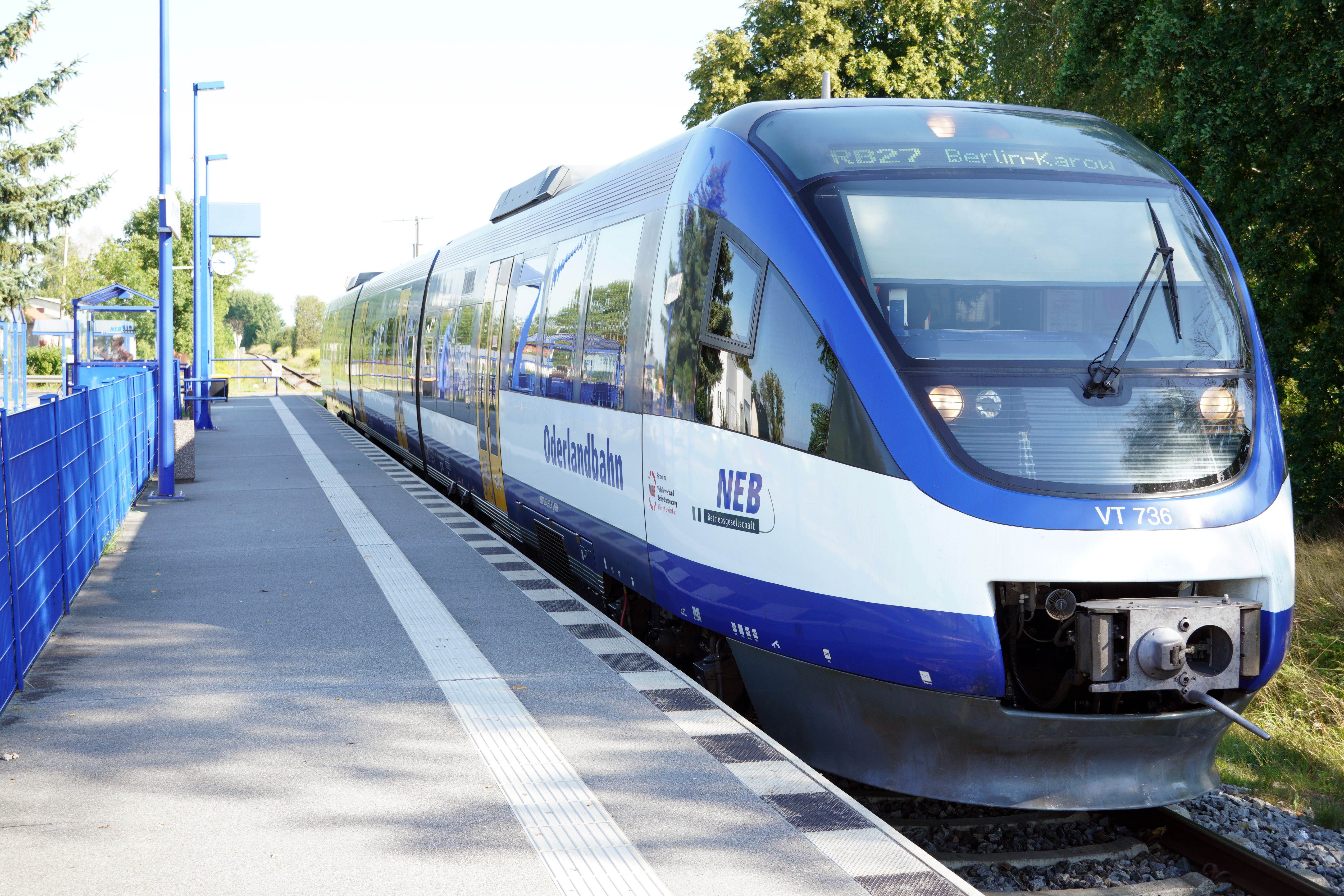 Die Landtagsabgeordnete Nicole Walter-Mundt informiert ber Teilhabemglichkeit an der Aufstellung des neuen Nahverkehrsplans, Foto: Christian Howe